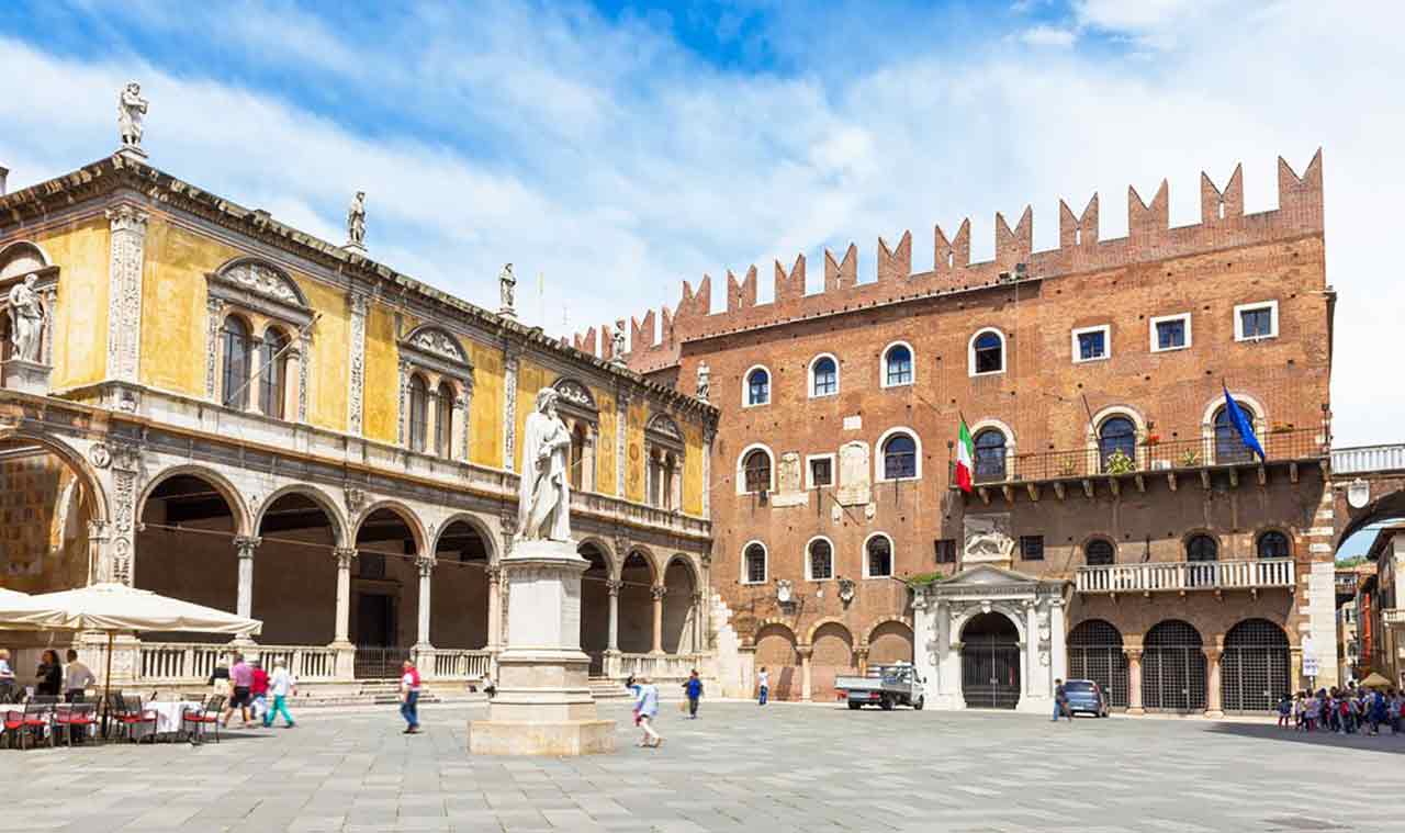 verona_centro_storico_02_piazza_signori_jpg_1200_630_cover_85