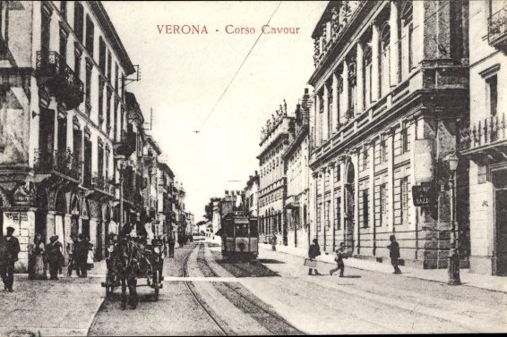 Cavour_con_carrozza Cavour_con_carrozza